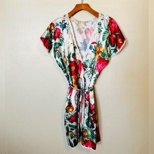 Vintage Floral Kimono Robe with Lace Trim